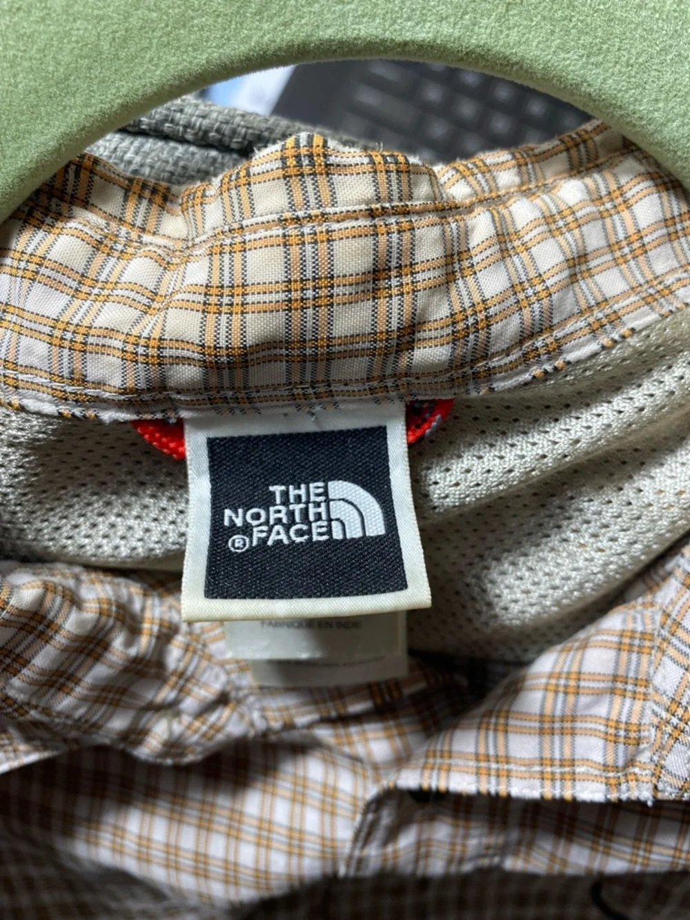 North Face Short Sleeve Button-Up Shirt Brown Check Front Zip Pocket Sz Medium